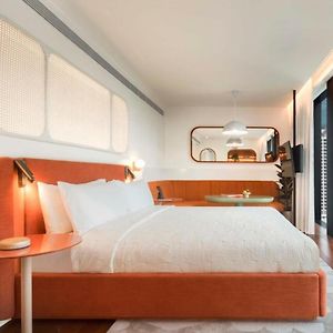 Standard Zimmer mit Kingsize-Bett